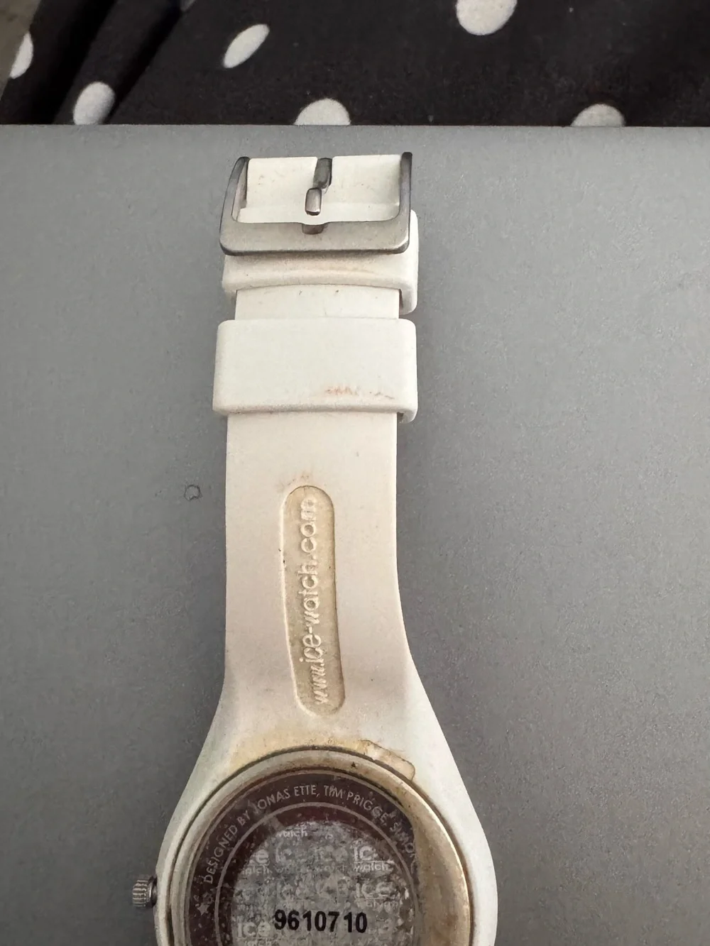 Ice White Silicone Wristwatch with Black Hands